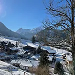 Keller Chalé *